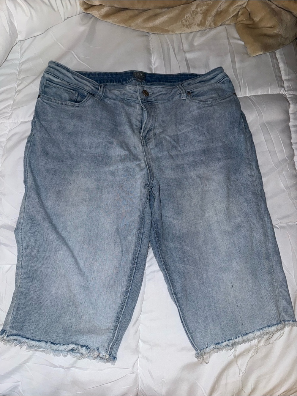 NY&Co SoHo light Wash Denim Cutoff Shorts
